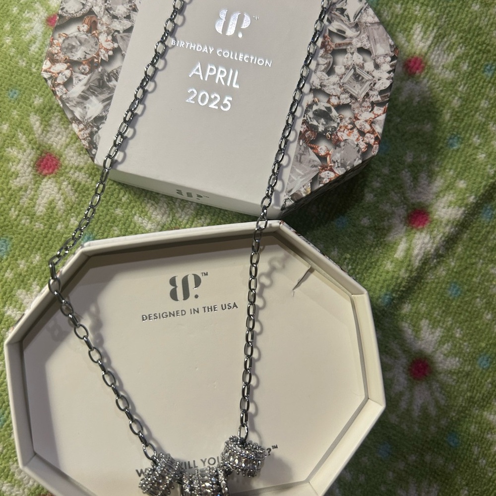 Silver Modern Minimalist Necklace with Pendant